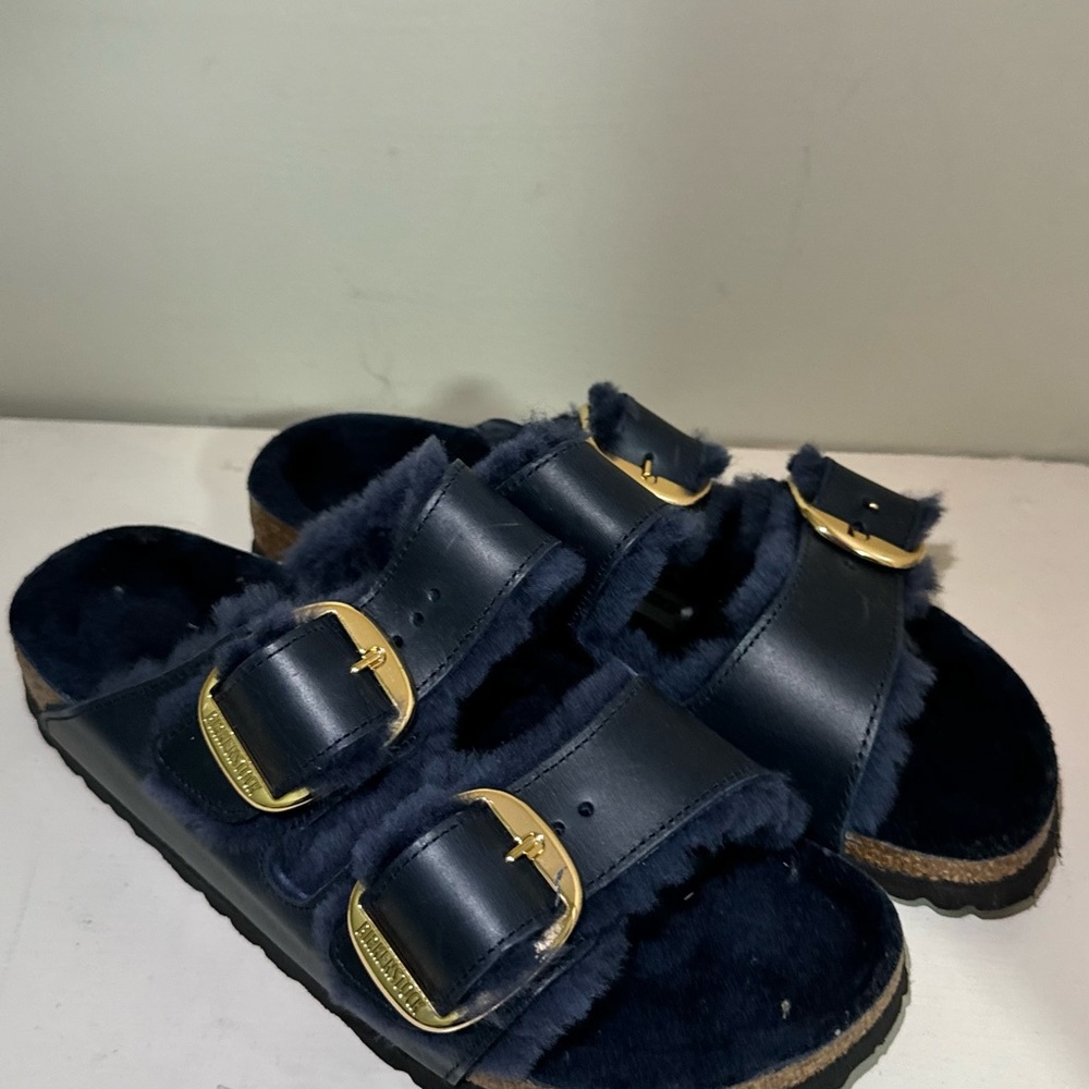 BRAND NEW UNWORN Birkenstock Navy Blue Sandals with Gold Buckles - Picture 2 of 6